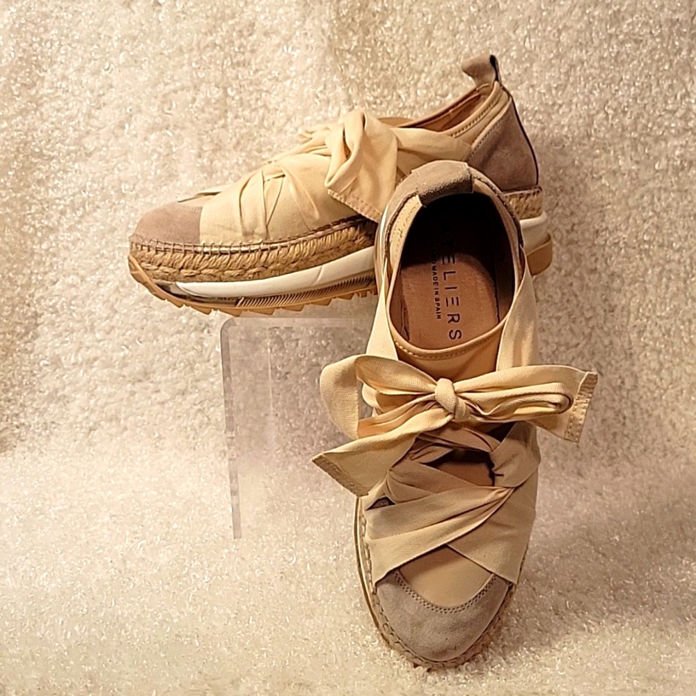 Women's Cream Sneakers